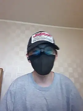 TYYUIOE3 online show from 06-10-26, 04:34