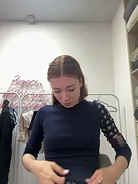 AlisaRussel online show from 06-19-26, 04:44