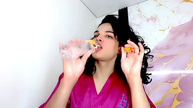 Snapshot of zoe_amatista chatting on 07-18-26, 04:49 zoe amatista online show from 07-18-26, 04:49