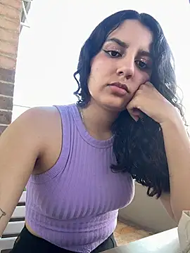 Snapshot of Selenyx_3 chatting on 08-04-26, 09:06 Selenyx 3 online show from 08-04-26, 09:06