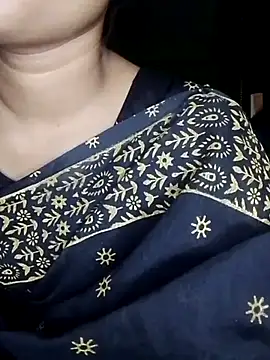 Snapshot of Ishaniya chatting on 07-03-26, 06:03 Ishaniya online show from 07-03-26, 06:03