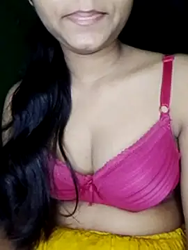 Snapshot of Ishaniya chatting on 07-13-26, 09:17 Ishaniya online show from 07-13-26, 09:17
