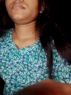 Snapshot of Ishaniya chatting on 07-15-26, 08:41 Ishaniya online show from 07-15-26, 08:41