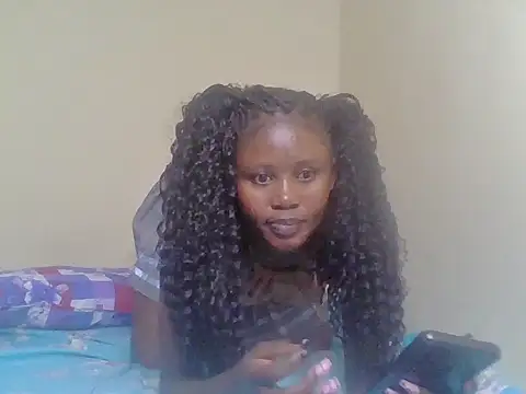 Snapshot of cute_bee chatting on 07-11-26, 11:17 cute bee online show from 07-11-26, 11:17