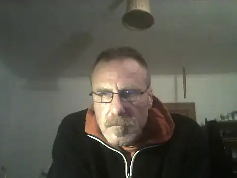 Greg0ri73 online show from 06-11-26, 12:43