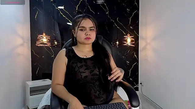 Snapshot of TifanyRoseX chatting on 06-11-26, 06:39 TifanyRoseX online show from 06-11-26, 06:39