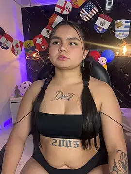 Snapshot of TifanyRoseX chatting on 06-30-26, 06:53 TifanyRoseX online show from 06-30-26, 06:53
