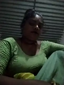 Snapshot of Cut_pihu56 chatting on 06-16-26, 08:11 Cut pihu56 online show from 06-16-26, 08:11