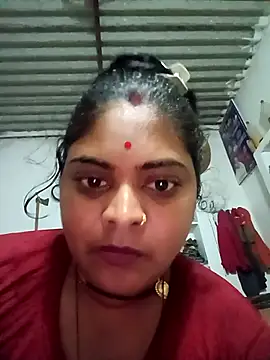Snapshot of Cut_pihu56 chatting on 06-17-26, 05:47 Cut pihu56 online show from 06-17-26, 05:47