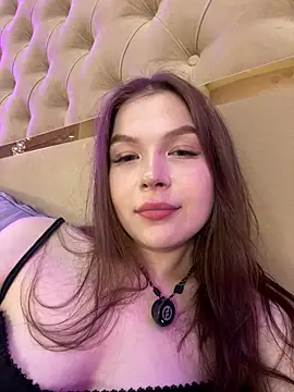 Snapshot of Alice_Night chatting on 07-28-26, 11:17 Alice Night online show from 07-28-26, 11:17