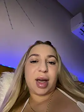 xLexi online show from 06-30-26, 03:02