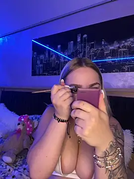 xLexi online show from 07-30-26, 05:45