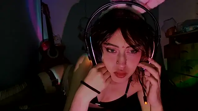 kittenpasive30 online show from 07-30-26, 04:00