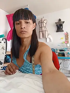 Sexy paulina outdoors online show from 06-24-26, 05:23