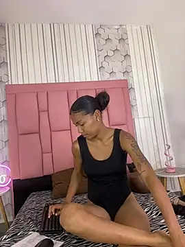 emelysweett online show from 06-12-26, 12:04