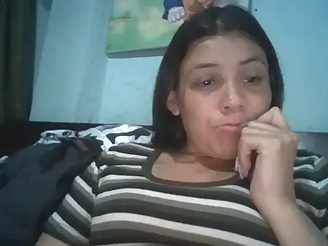 Snapshot of Arletrose_ chatting on 07-29-26, 11:36 Arletrose online show from 07-29-26, 11:36