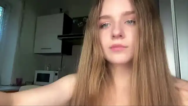Annaeyes online show from 06-18-26, 05:06