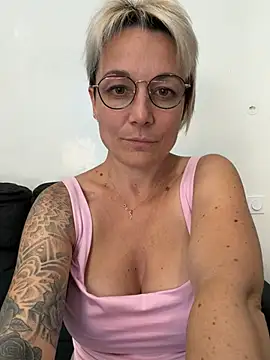 marinellaaX online show from 06-15-26, 10:39