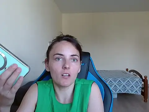 OliviaTheS online show from 06-27-26, 09:25