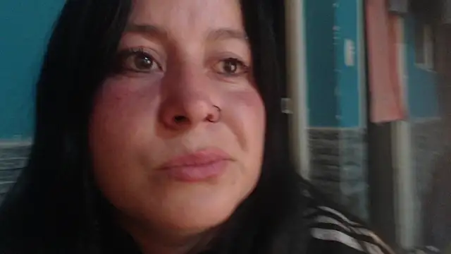 Snapshot of agatha_249 chatting on 06-11-26, 12:19 agatha 249 online show from 06-11-26, 12:19