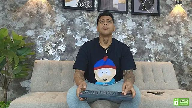 Alejandro and Deiby online show from 06-16-26, 10:51