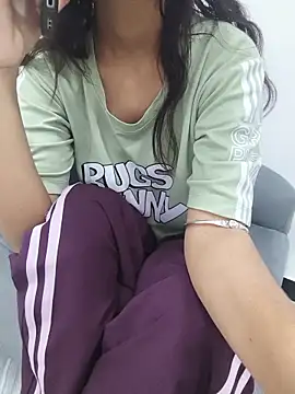 raina 143- online show from 06-19-26, 03:27