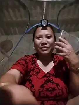 Snapshot of Chily-yy chatting on 07-12-26, 01:24 Chily-yy online show from 07-12-26, 01:24