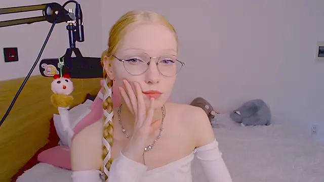 blush online show from 07-05-26, 08:43