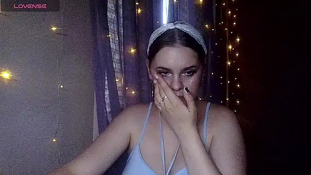 dakota charm  online show from 06-27-26, 12:22
