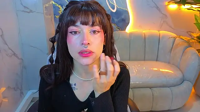 Lily Tx online show from 06-27-26, 12:33