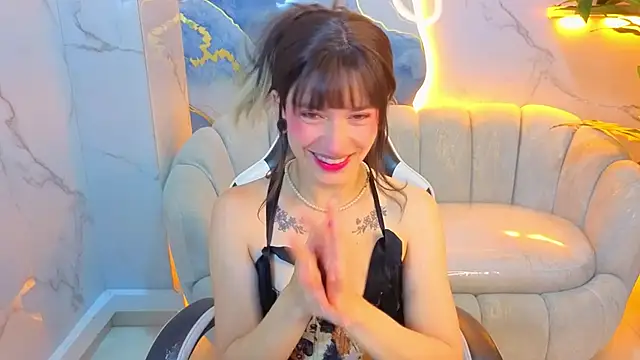 Lily Tx online show from 07-04-26, 12:44