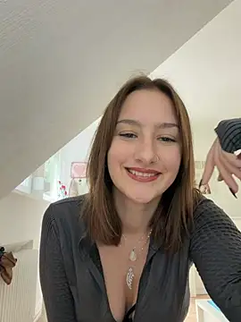 Snapshot of Violet_Velvet chatting on 06-12-26, 12:48 Violet Velvet online show from 06-12-26, 12:48
