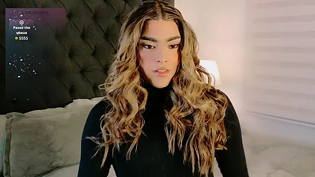 Scarlethvhonparker online show from 04-14-26, 12:05