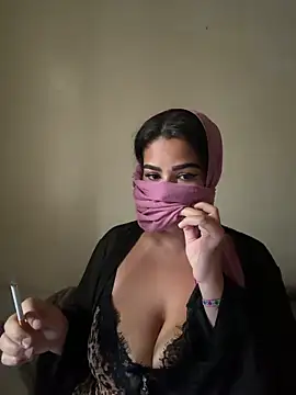 Snapshot of NiaBeurette chatting on 06-29-26, 09:37 NiaBeurette online show from 06-29-26, 09:37