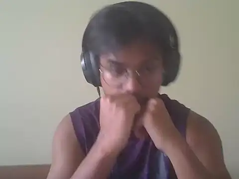 Snapshot of shady093 chatting on 06-16-26, 08:50 shady093 online show from 06-16-26, 08:50