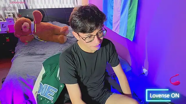 Snapshot of Angelito_Twink chatting on 07-08-26, 04:55 Angelito Twink online show from 07-08-26, 04:55