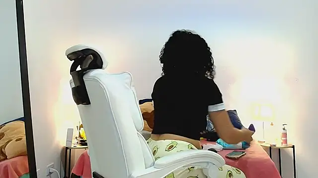 Isabella Sophia19 online show from 07-09-26, 11:25