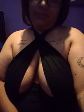 Snapshot of Valentina_Tits chatting on 06-15-26, 12:07 Valentina Tits online show from 06-15-26, 12:07