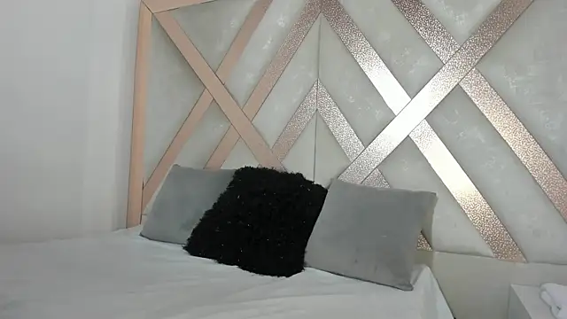 EvelynCarter1 online show from 06-17-26, 02:58