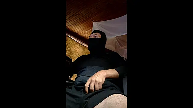 Snapshot of devildirector chatting on 08-03-26, 12:21 devildirector online show from 08-03-26, 12:21