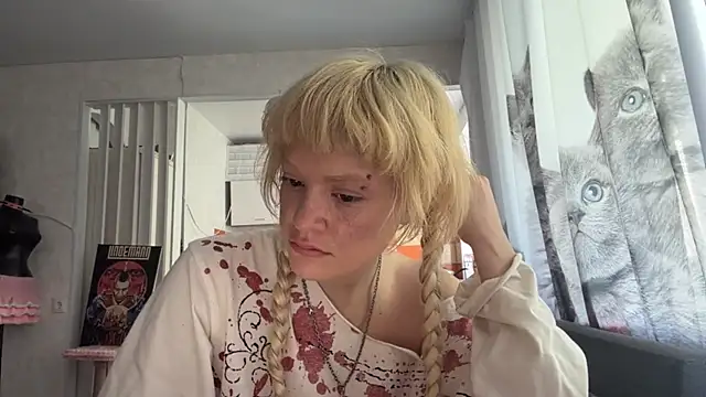 FreedaDeloach online show from 07-04-26, 05:02