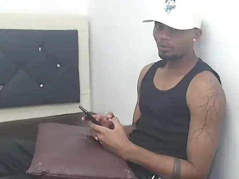 blazertr online show from 06-16-26, 01:52