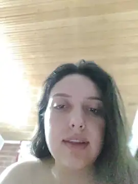 Snapshot of Bella_Karoline chatting on 07-16-26, 04:29 Bella Karoline online show from 07-16-26, 04:29