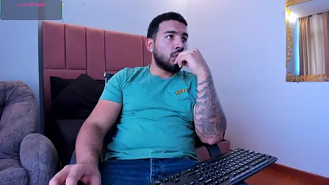 Massimo Moretti online show from 07-03-26, 08:37