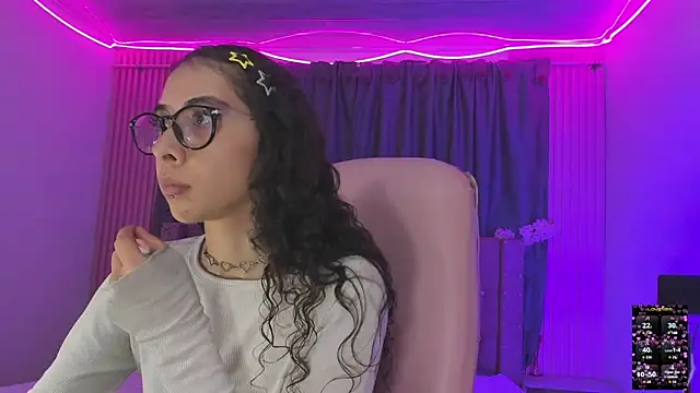 Sarah Moon1 online show from 06-15-26, 03:53