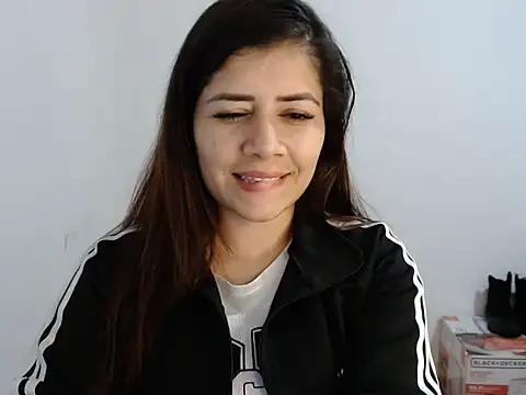 Snapshot of Luna_zoe chatting on 07-05-26, 03:13 Luna zoe online show from 07-05-26, 03:13