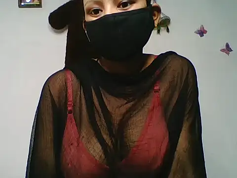 Snapshot of RADHIKA_SINGH8 chatting on 06-19-26, 06:23 RADHIKA SINGH8 online show from 06-19-26, 06:23