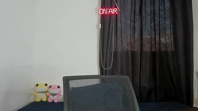 Snapshot of Nyaa_brw chatting on 07-17-26, 09:52 Nyaa brw online show from 07-17-26, 09:52