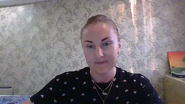 TashaLightX online show from 06-15-26, 06:43