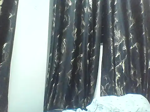 Snapshot of Amaliana_ chatting on 06-15-26, 02:36 Amaliana online show from 06-15-26, 02:36